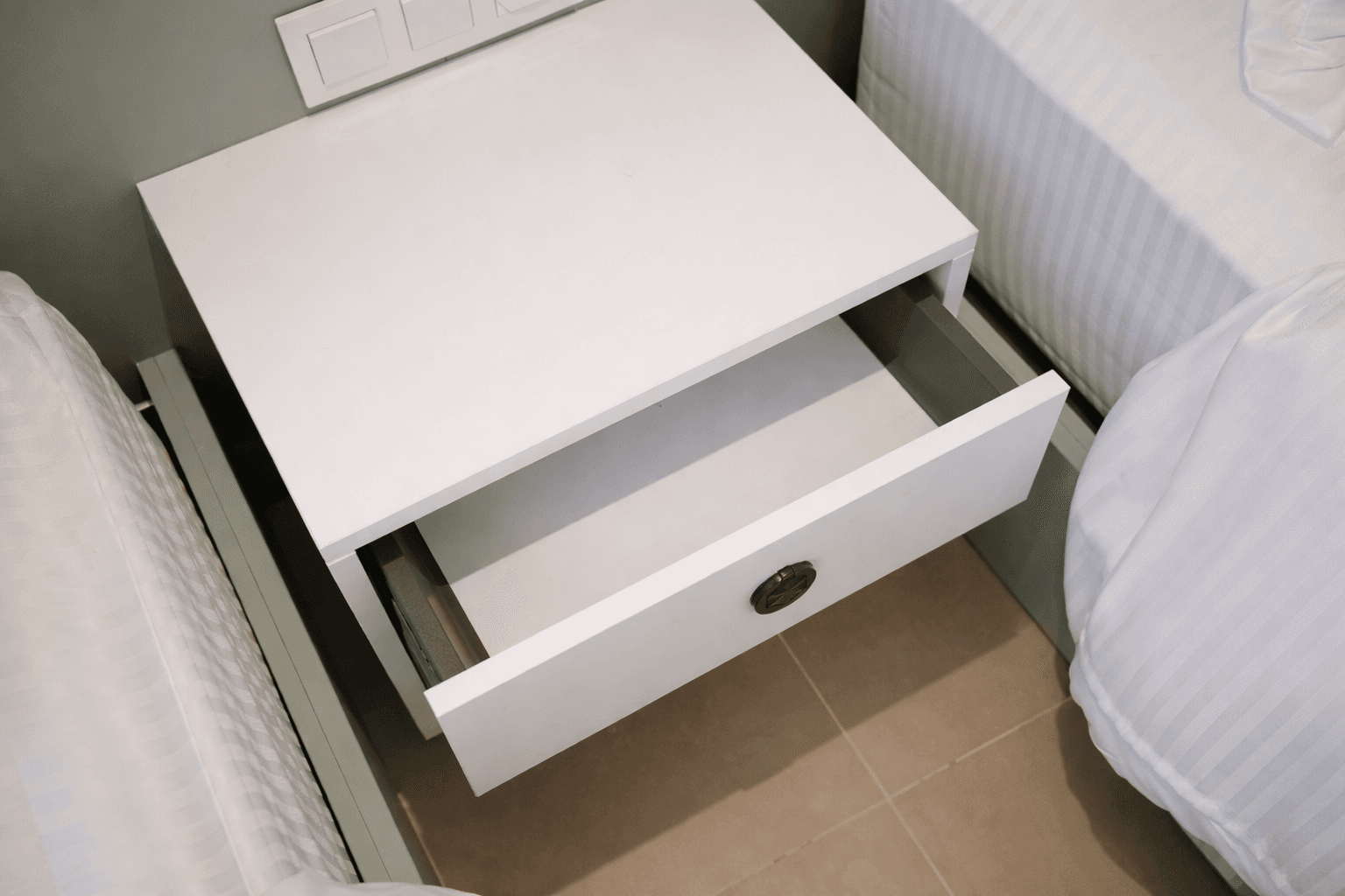 Table de chevet sur mesure